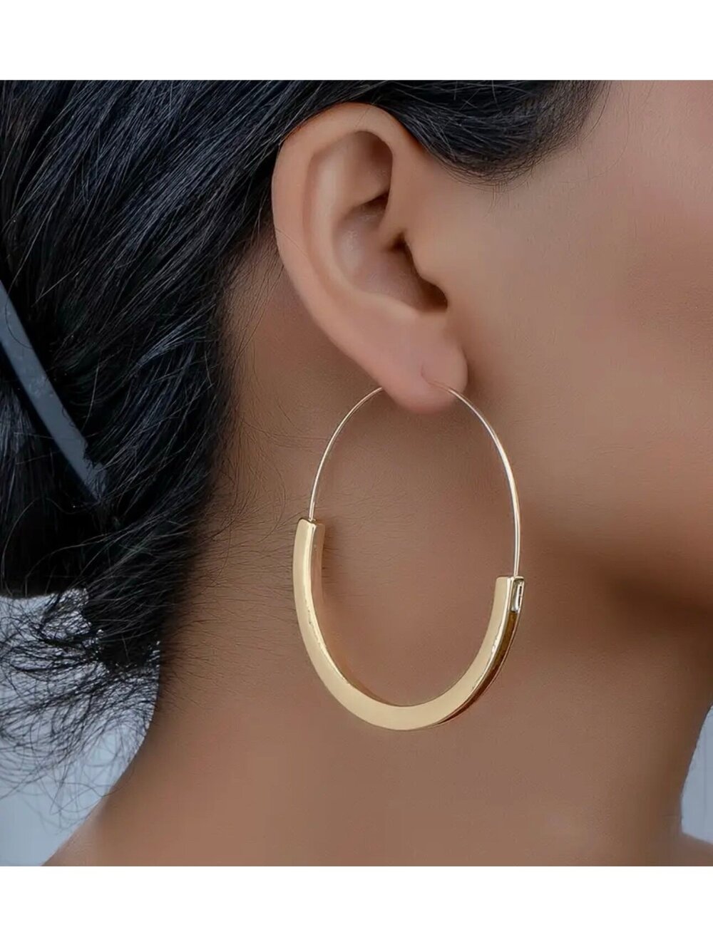 New - Unique - 18K Gold European Fashion Hoop Earrings